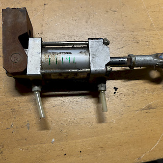 Ilmasylinteri 55/300/50