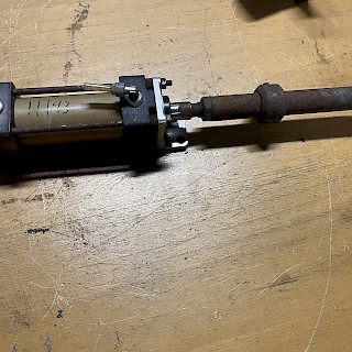 Ilmasylinteri 45/200/50