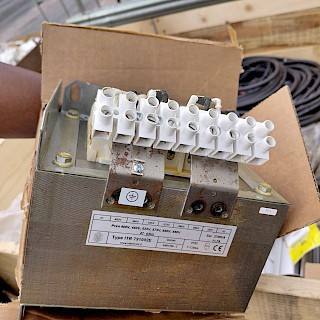 400V, 440V, 525V, 575V,660V,690V