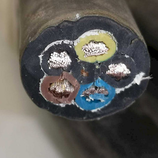 Sähkökaapeli / kumikaapeli 5x6mm2 10,6 metriä