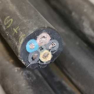 Sähkökaapeli / kumikaapeli 5x1,5mm2 9,9 metriä