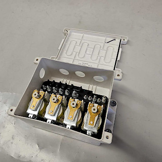 Retarder relay control box JD33212