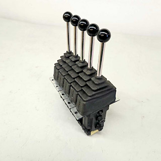 5-karainen venttiilipöytä Parker PCL402-10