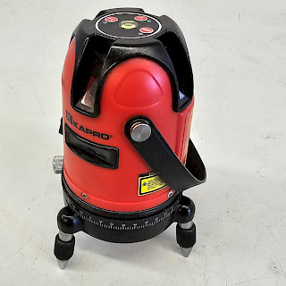 Ristilinjalaser Kapro 884