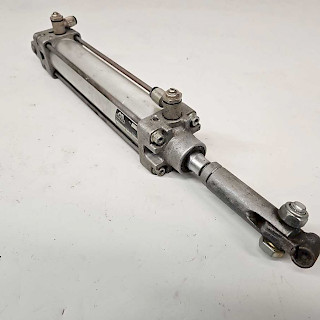 Paineilmasylinteri 54/20-170