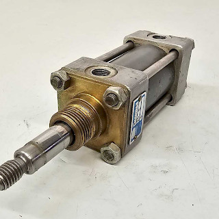 Paineilmasylinteri 25/16-25