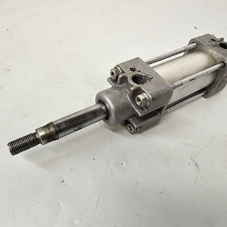 Paineilmasylinteri 40/16-50