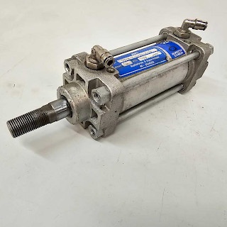 Paineilmasylinteri 50/18-50