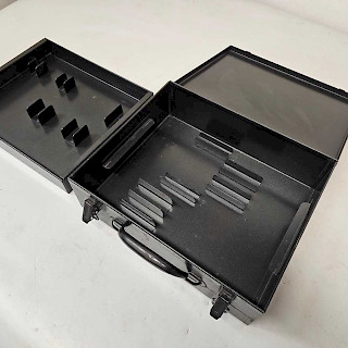 Metallinen työkalulaatikko 36x30x11 cm