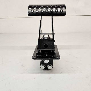 Hydraulinen jalkapoljin