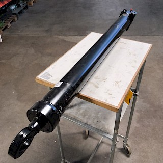 Uusi Hydraulisylinteri 90/40/900