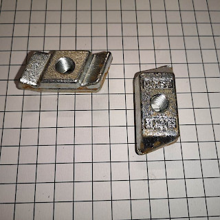 Liukumutteri M10 asennuskiskoille 40 mm