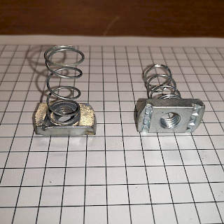 Unistrut kiskomutteri M12