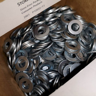 Aluslevy 8,7x15,8x1,5 mm 3980 kpl