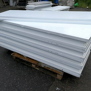 Kylmiön ovi 205x75x8 cm