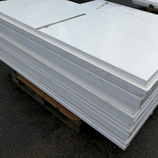 Kylmiön ovi 2005x95x8 cm