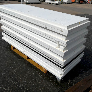 Kylmiön ovi 200x74x8 cm