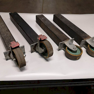 Kalustepyöriä 150x50 mm