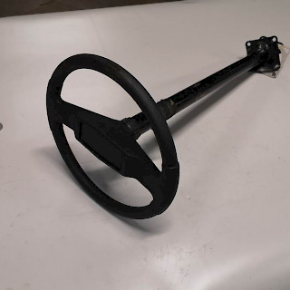 Työkoneen ohjauspylväs