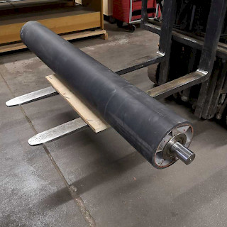 Kumipäällysteinen tela 1600x220 mm laakeroitu