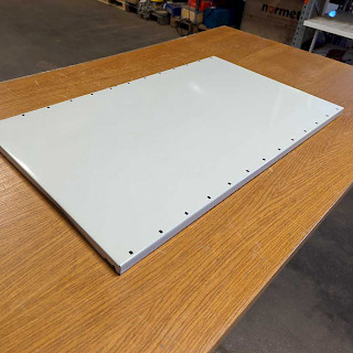 Teräshylly 100x60x3 cm