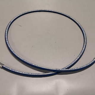 Hydrauliletku 3/8" 2,5 metriä 180 bar BSP-Sisäkierteellä