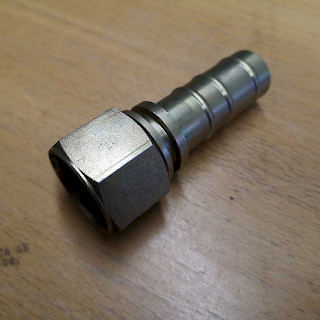 Puristettava liitin suora sisäkierre 31 putkille 25