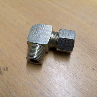 Kulmaliitin 90° ulkokierre ​17