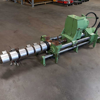 Voimakas hydraulisylinteri \ puristin