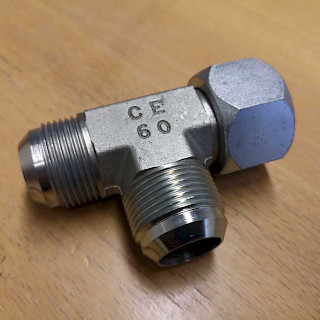 T-Liitin DN22 sisäkierre 31 ulkokierre 33/33