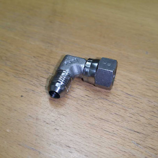 RST Liitin sisäkierre 13 ulkokierre 14