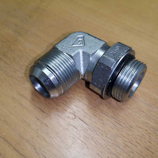 Kulmaliitin 90° DN21 ulkokierre ​33