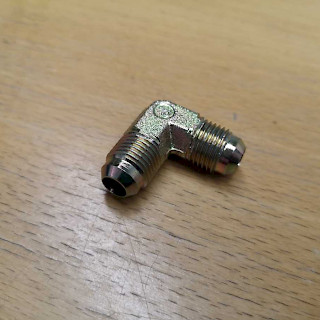 Kulmaliitin 90° 6EMTXS ulkokierre 14