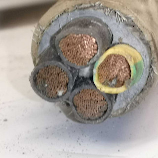 Sähkökaapeli 4x25mm2 7 metriä