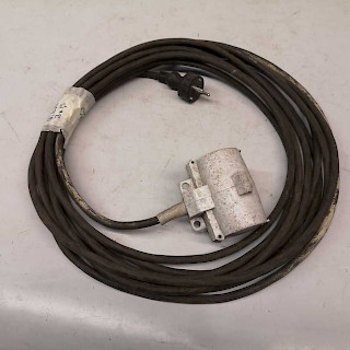 Jatkojohto 2-osainen 3x1.5, 9,6m