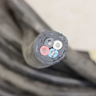 Sähkökaapeli / kumikaapeli 4x2,5mm2 19 metriä