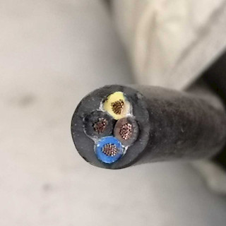 Sähkökaapeli 4x1,5mm2 17,8 metriä