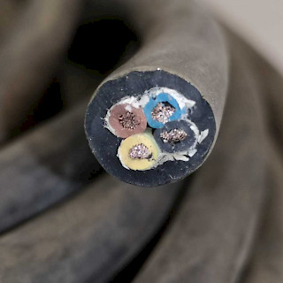 Sähkökaapeli / kumikaapeli 4x2,5mm2 21 metriä