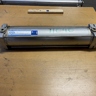 Ilmasylinteri 100/400/700