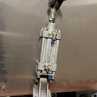 Ilmasylinteri 63/320/50