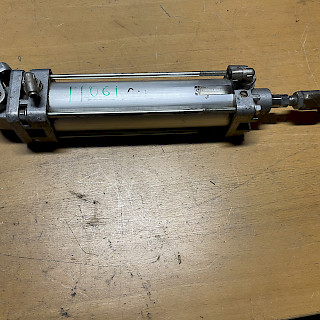 Ilmasylinteri 63/500/200