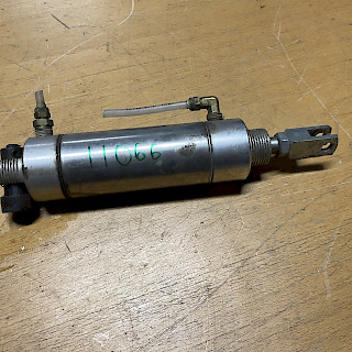 Ilmasylinteri 40/280/75