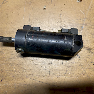 Ilmasylinteri 45/150/30