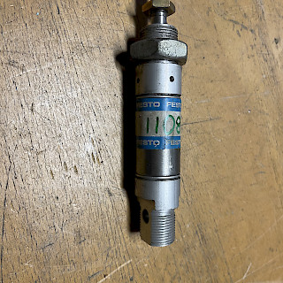 Ilmasylinteri 25/150/10