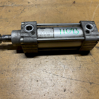 Ilmasylinteri 40/220/50