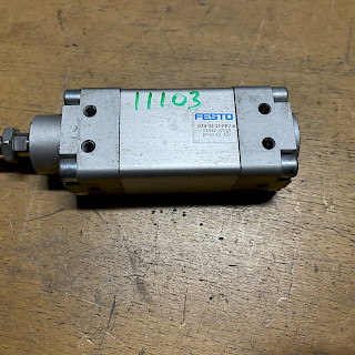 Ilmasylinteri 45/160/15