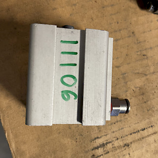 Ilmasylinteri 32/70/25