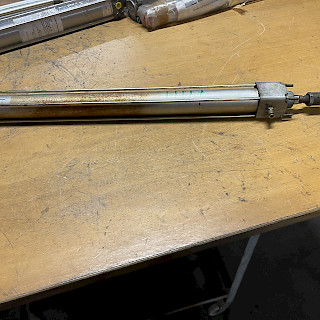 Ilmasylinteri 75/730/500