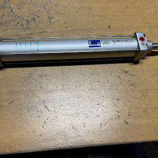 Ilmasylinteri 50/500/320