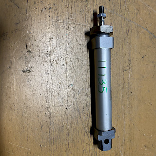 Ilmasylinteri 20/210/80